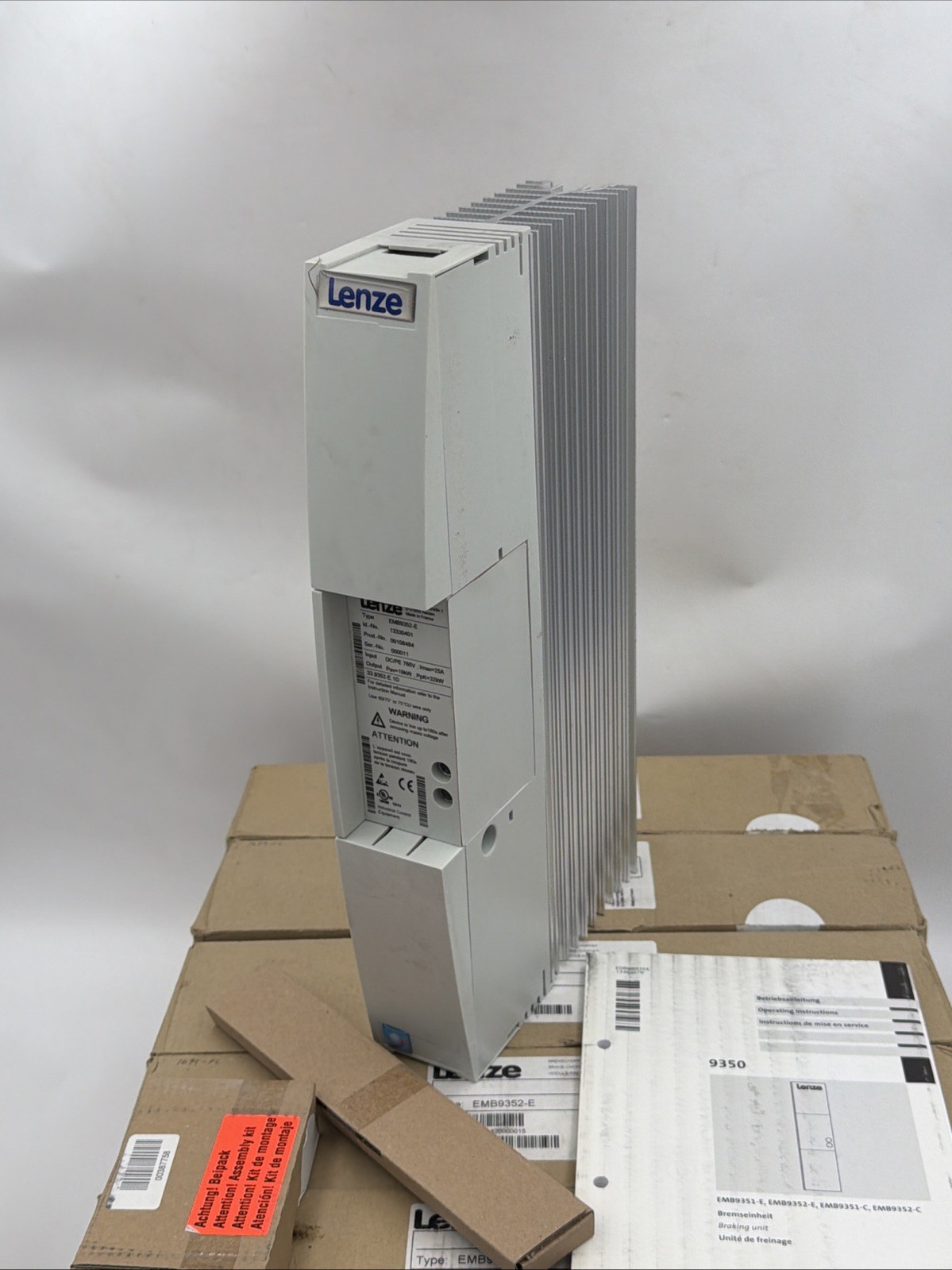 LENZE EMB9352-E BREAK-CHOPPER MODULE-FREIN+RES.EXT 13330401
