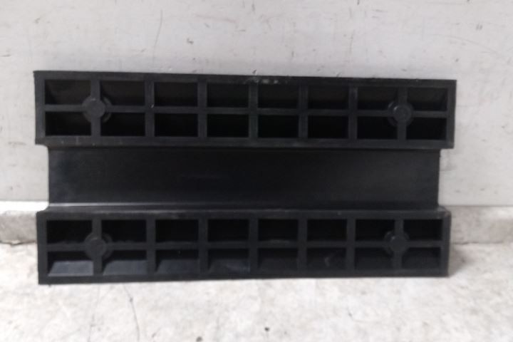 Electriduct DO-ED-XL-1X240-BK 31-1/4 In Length Drop-Over Cable Ramp (BW)