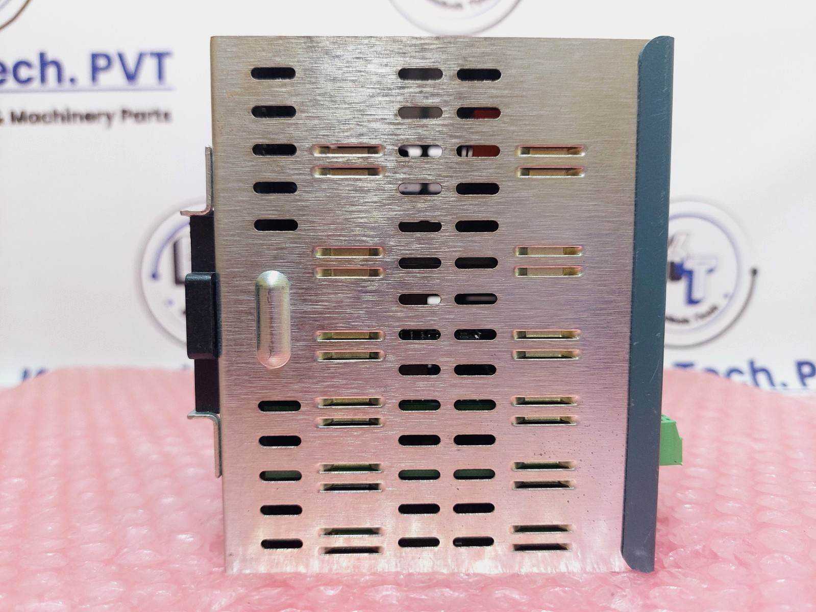 Eurotherm Modbus Mini 8 MINI8/8LP/OPRG/MODBUS/C/TC8/TC8/DO8/STD/60/NONE/ENG/NONE
