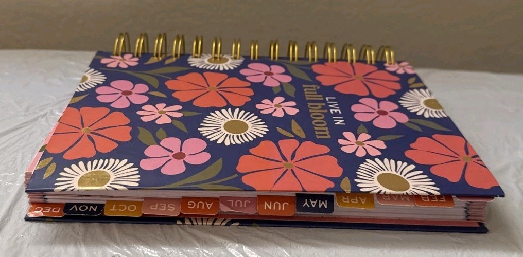 2025 Daily Planner Live In Full Bloom Clean New Pages FREE SHIPPING