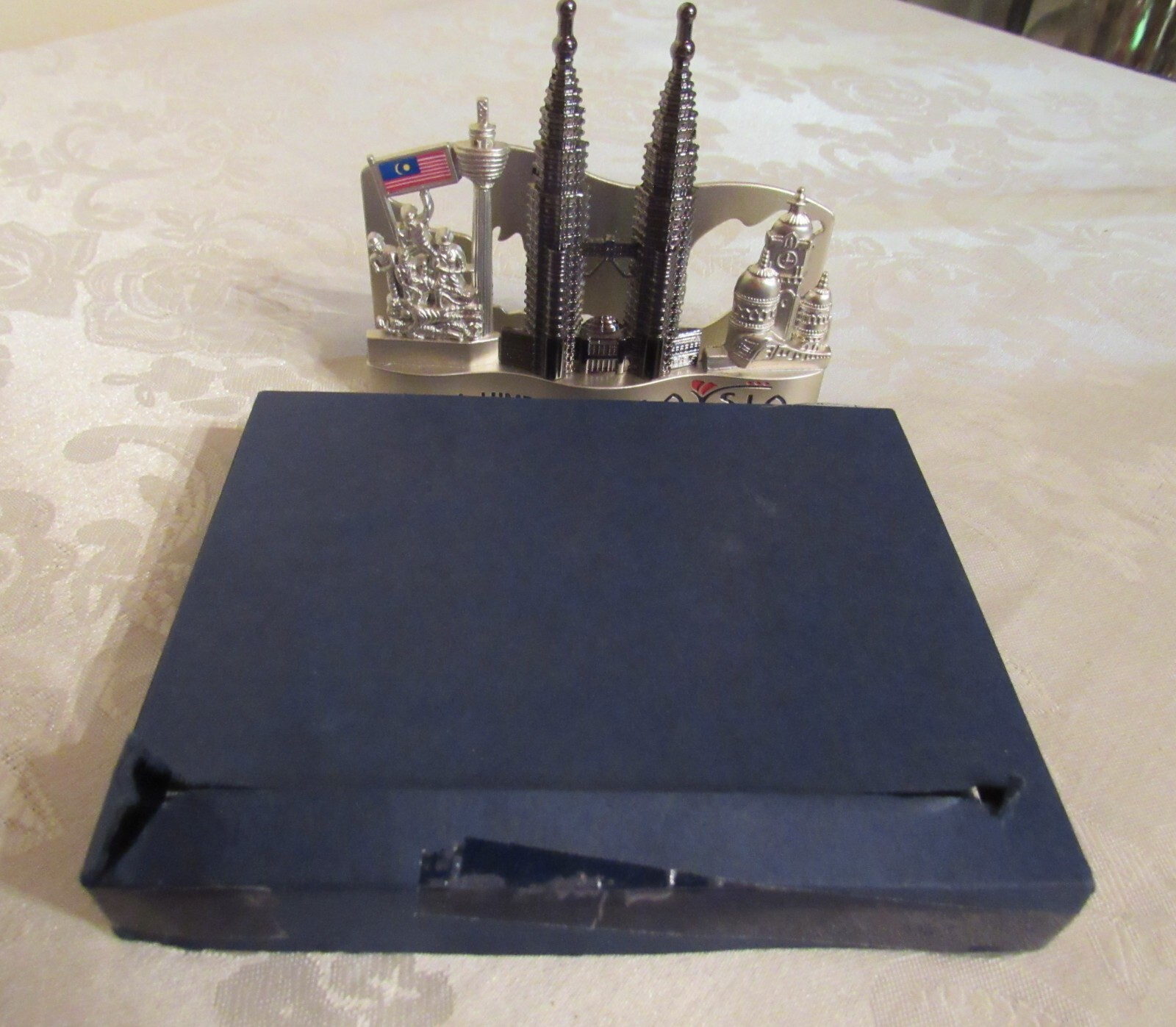 Kuala Lumpur Malaysia Business Card Holder * Pertronas Twin Towers * Silver Tone