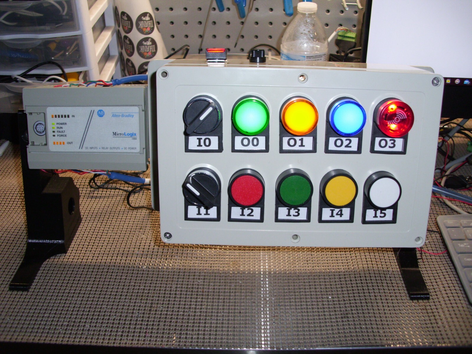PLC TRAINER Allen-Bradley MicroLogix 1000 1761-L10BWB with usb cable