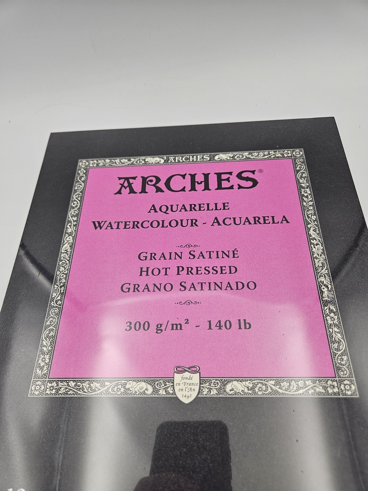 Arches Watercolor Pad 9×12 Inches 140lb/300gsm Hot Press, White 9″x12″ Brand New