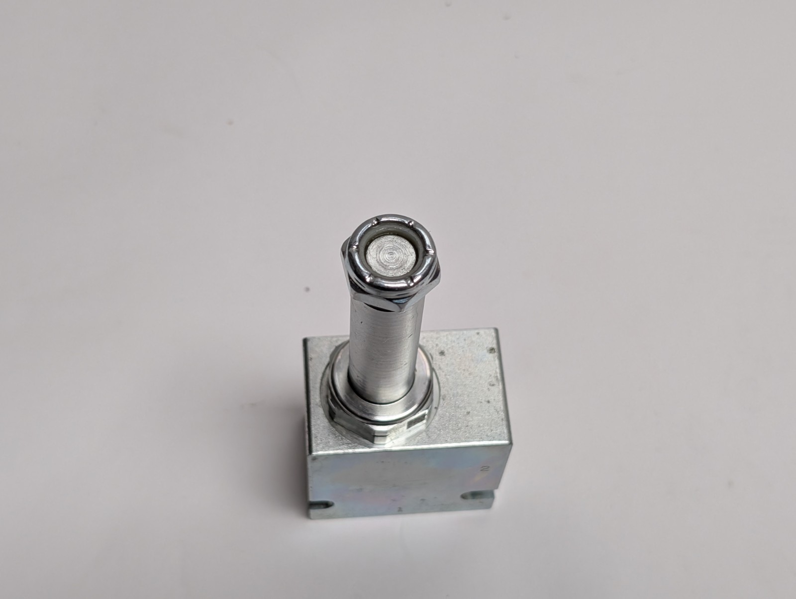 PARKER B10-2-8T DSH101NV Made In Mexico (NEW).