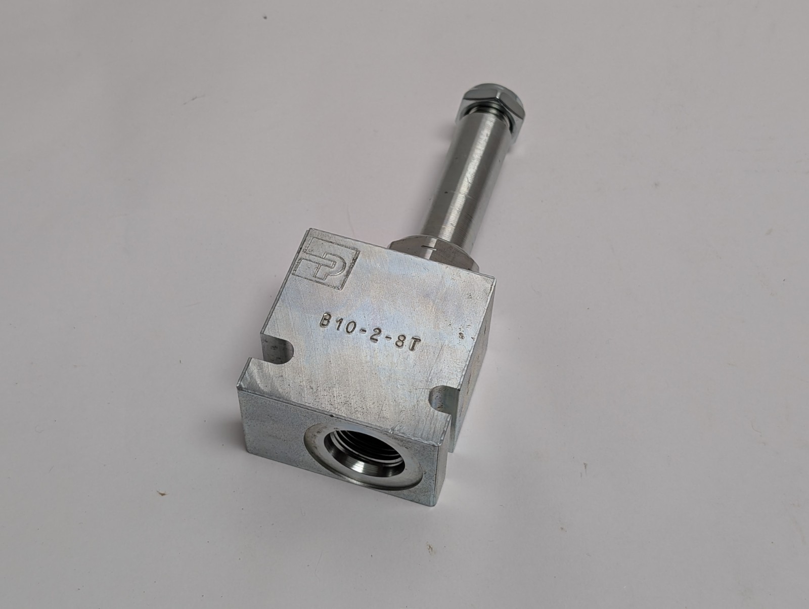 PARKER B10-2-8T DSH101NV Made In Mexico (NEW).