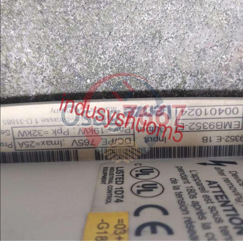 Used One Lenze Inverter EMB9352-E