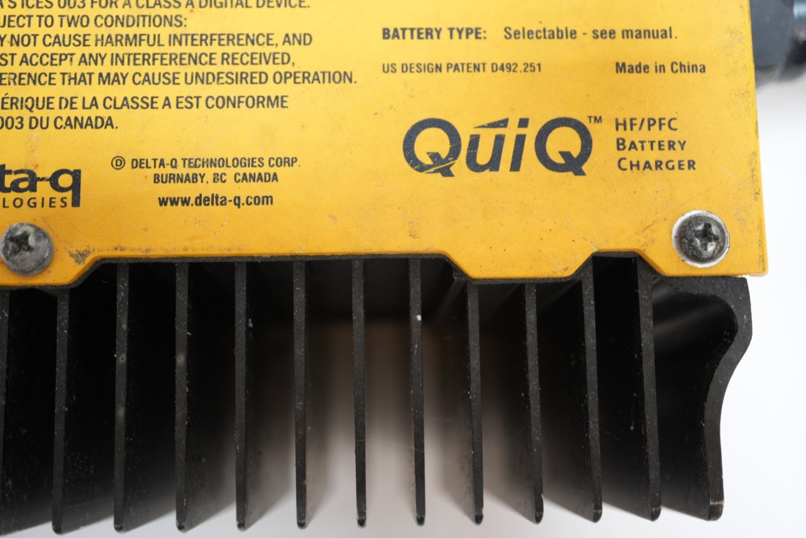 Delta-Q Quiq HF/PFC Battery Charger 100-240V 50/60Hz Model 912-2400-J7B