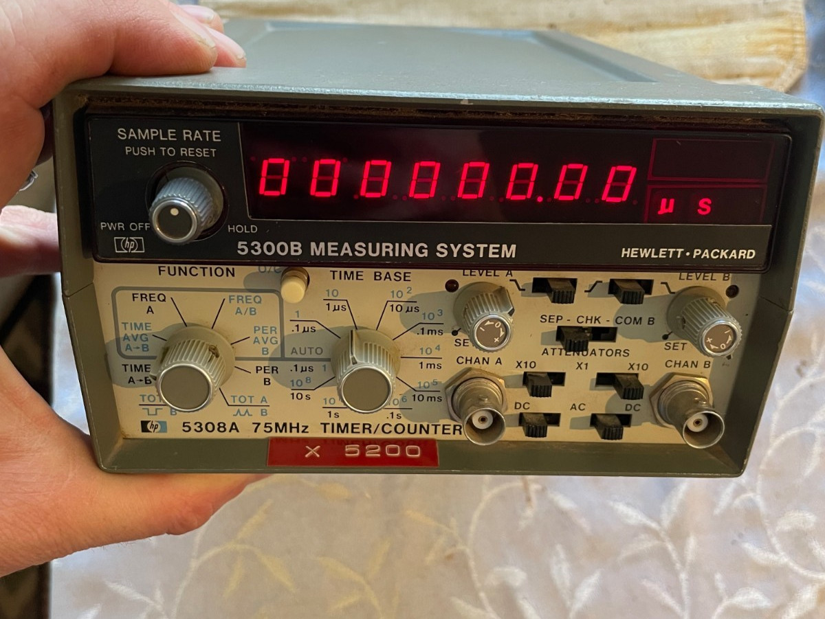KEYSIGHT AGILENT HP 5300B Measuring System + 5308A 75MHz Timer Counter