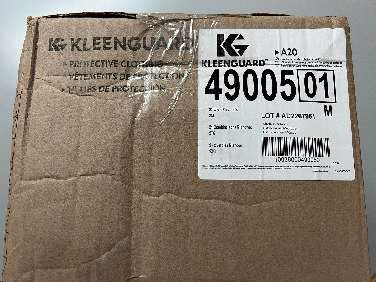 Kleenguard A20 White Coveralls x24 size M 49005 01