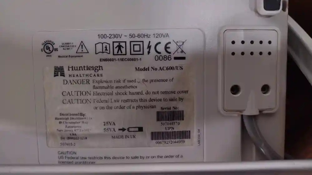 ArjoHuntleigh Flowtron Universal AC600/US DVT Compression Therapy Pump