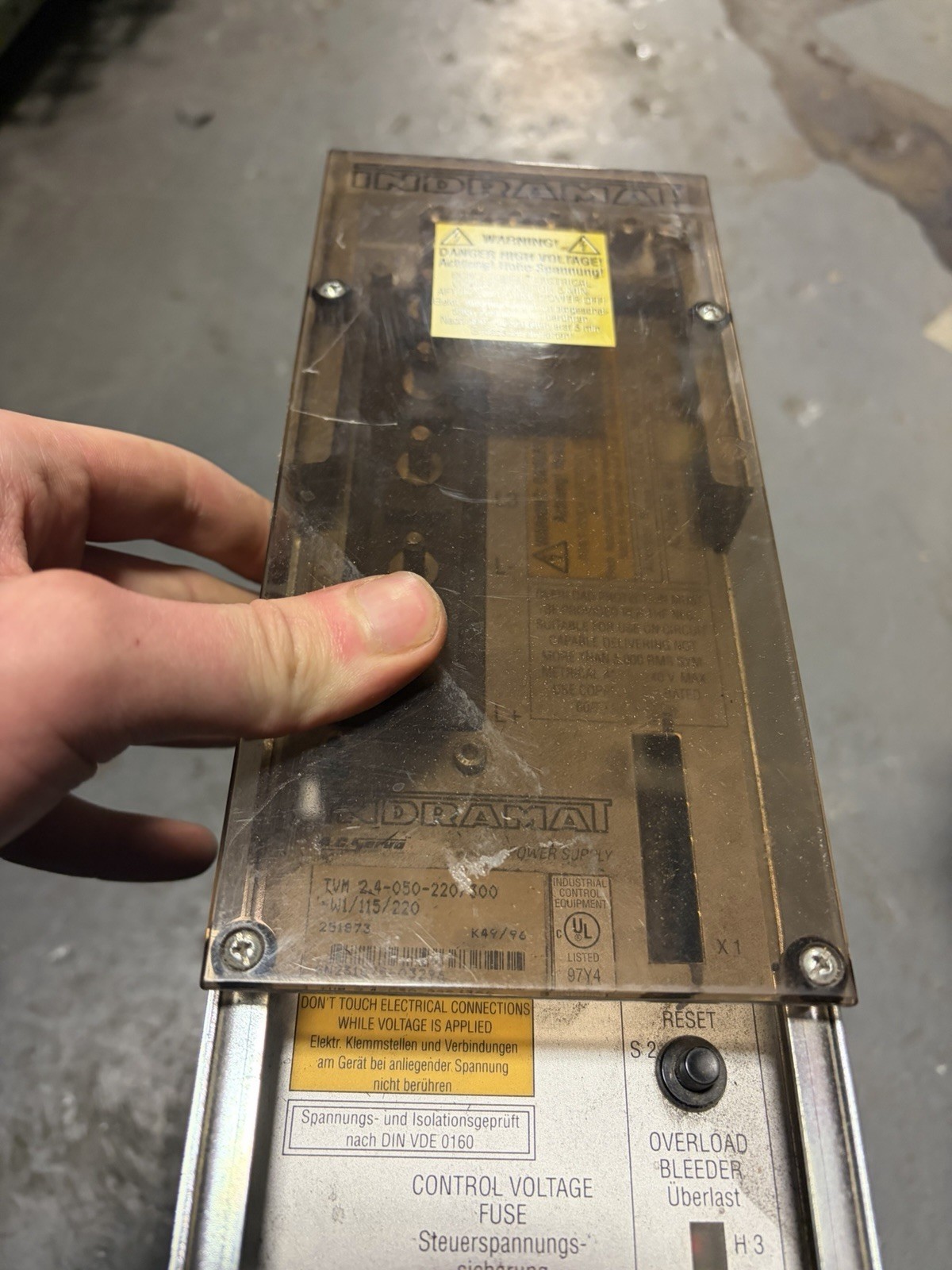 INDRAMAT AC SERVO CONTROLLER TDM 3.2-020-300-W0 USED TDM3220300W0