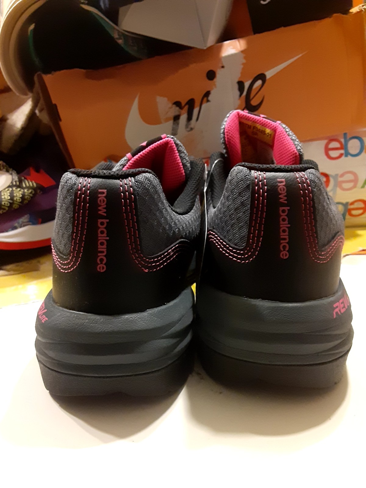 NEW BALANCE 589 INDUSTRIAL GREY/HOT PINK 11 US( WOMEN)/ 9.5 US ( MEN ) LOW…