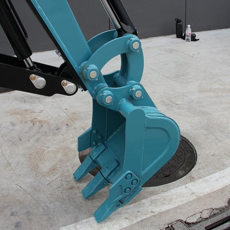2.5 Ton Mini Excavator Kubota D902 Diesel EPA Expandable Tracks Side Swing