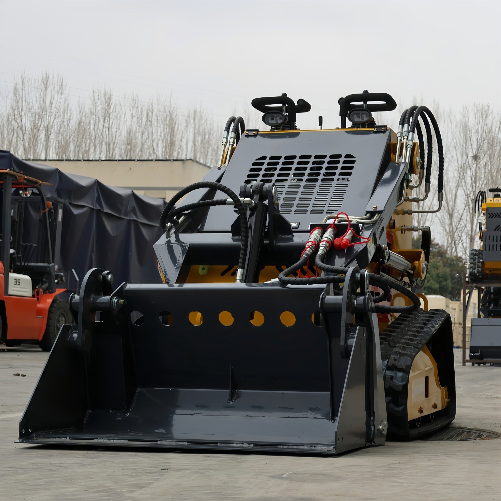 24HP Mini Skid Steer Loader 4in1 Bucket 3-Stage Pump Hydraulic System W/Forklift