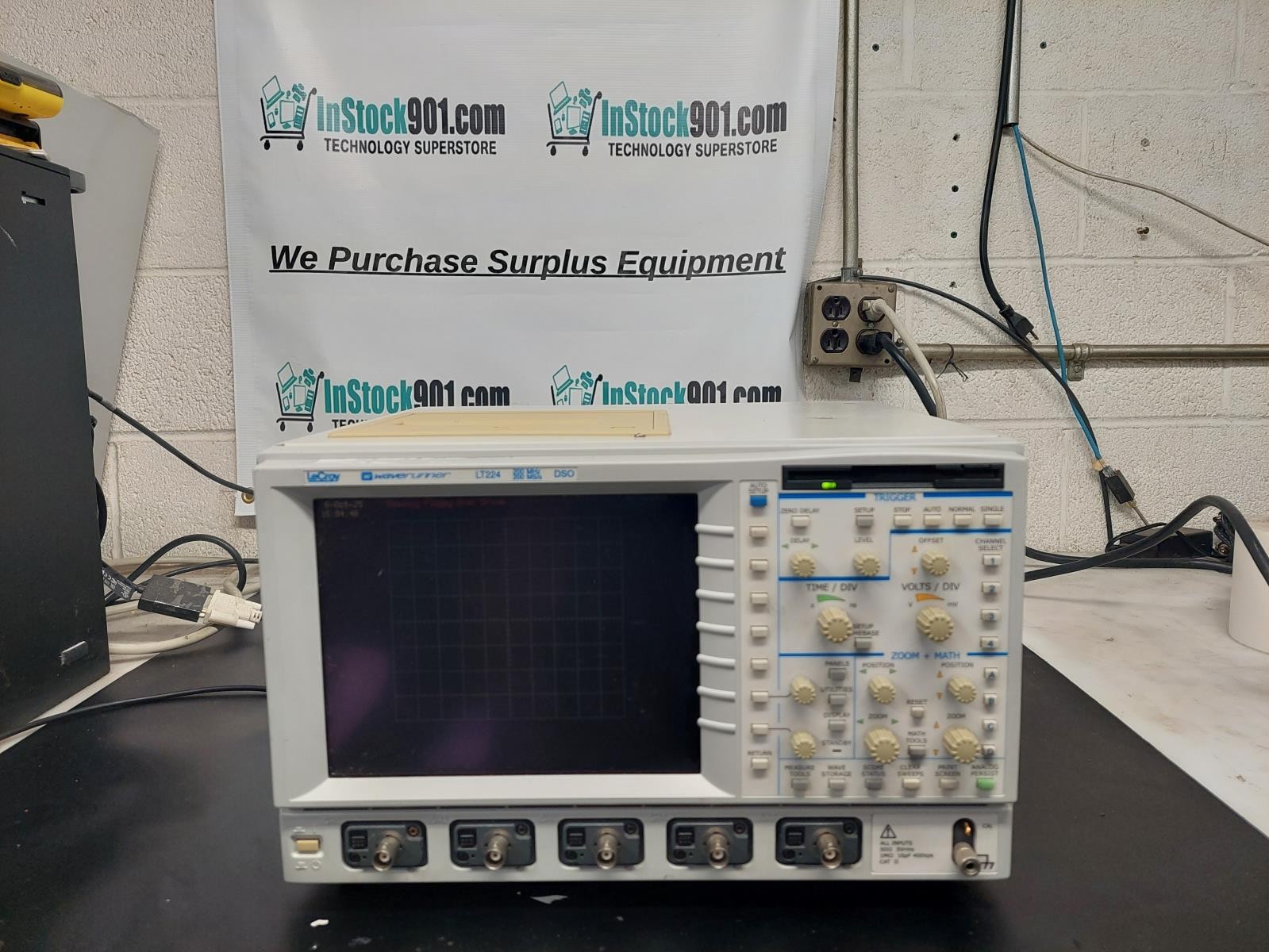 Lecroy Wave Runner LT224 200MHz 4-Channel Digital Storage Oscilloscope