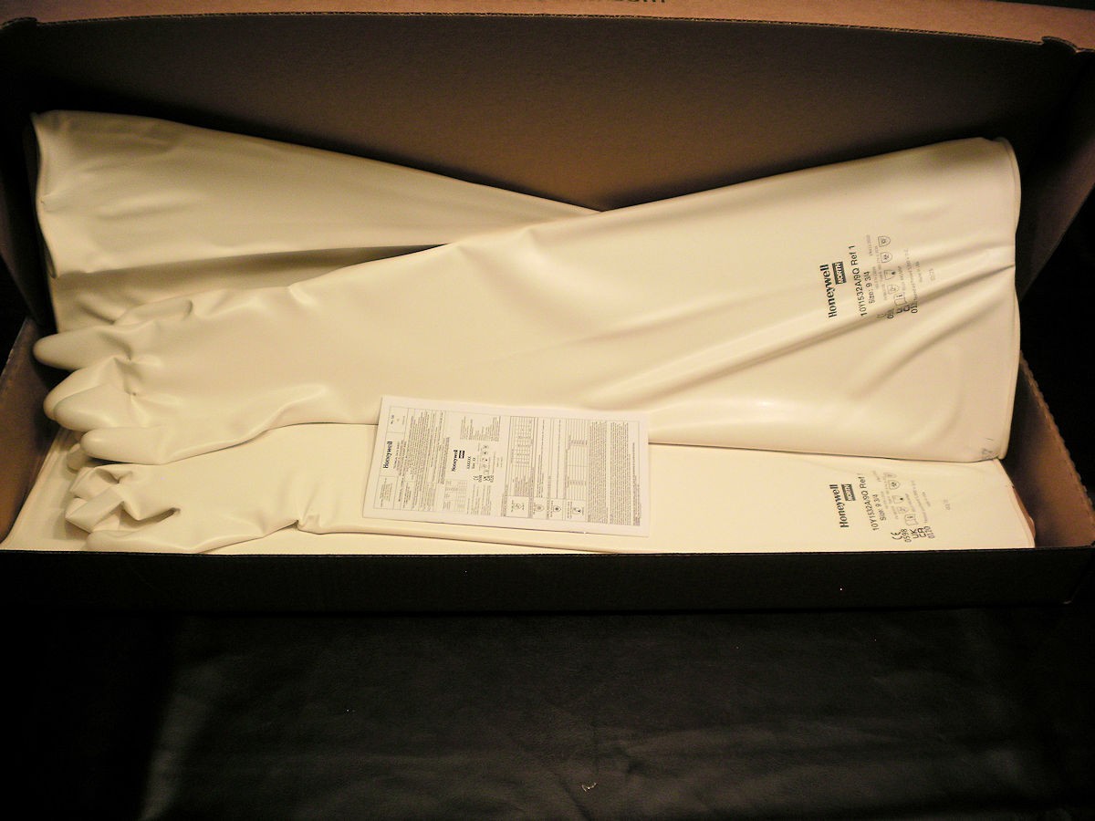 2pr. 2024 Honeywell (10Y1532A/9Q) CSM Glove Box Gloves 32” x 9-3/4 Ambidextrous