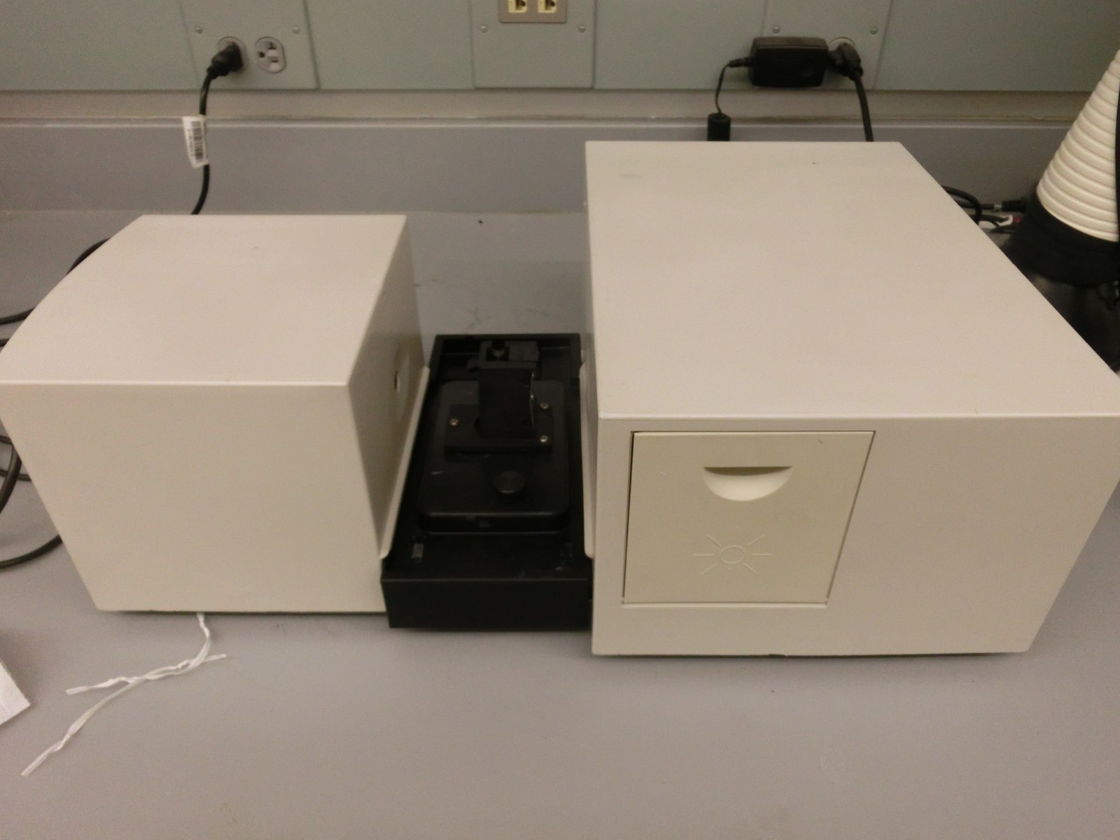 Agilent HP 8453 UV-Vis Spectrophotometer G1103A Working 30 days warranty