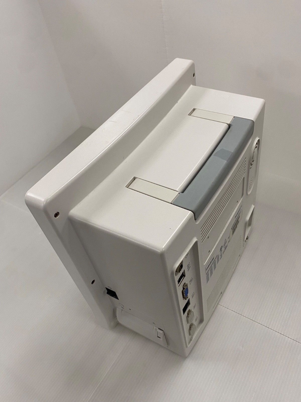 MINDRAY Datascope Passport V Patient Monitor Screen Damage Powers on