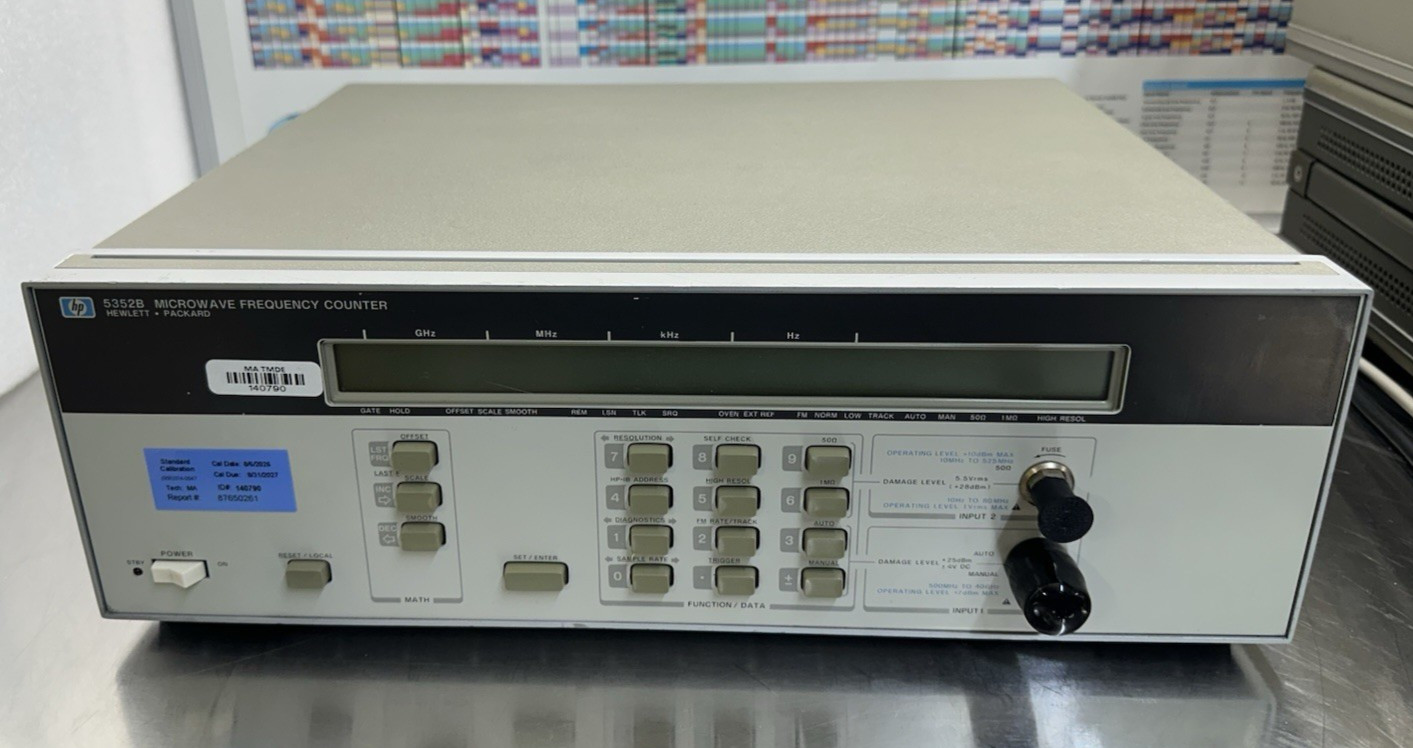 HP Agilent 5352B 40 GHz Microwave Frequency Counter Opt 010 — Calibrated —