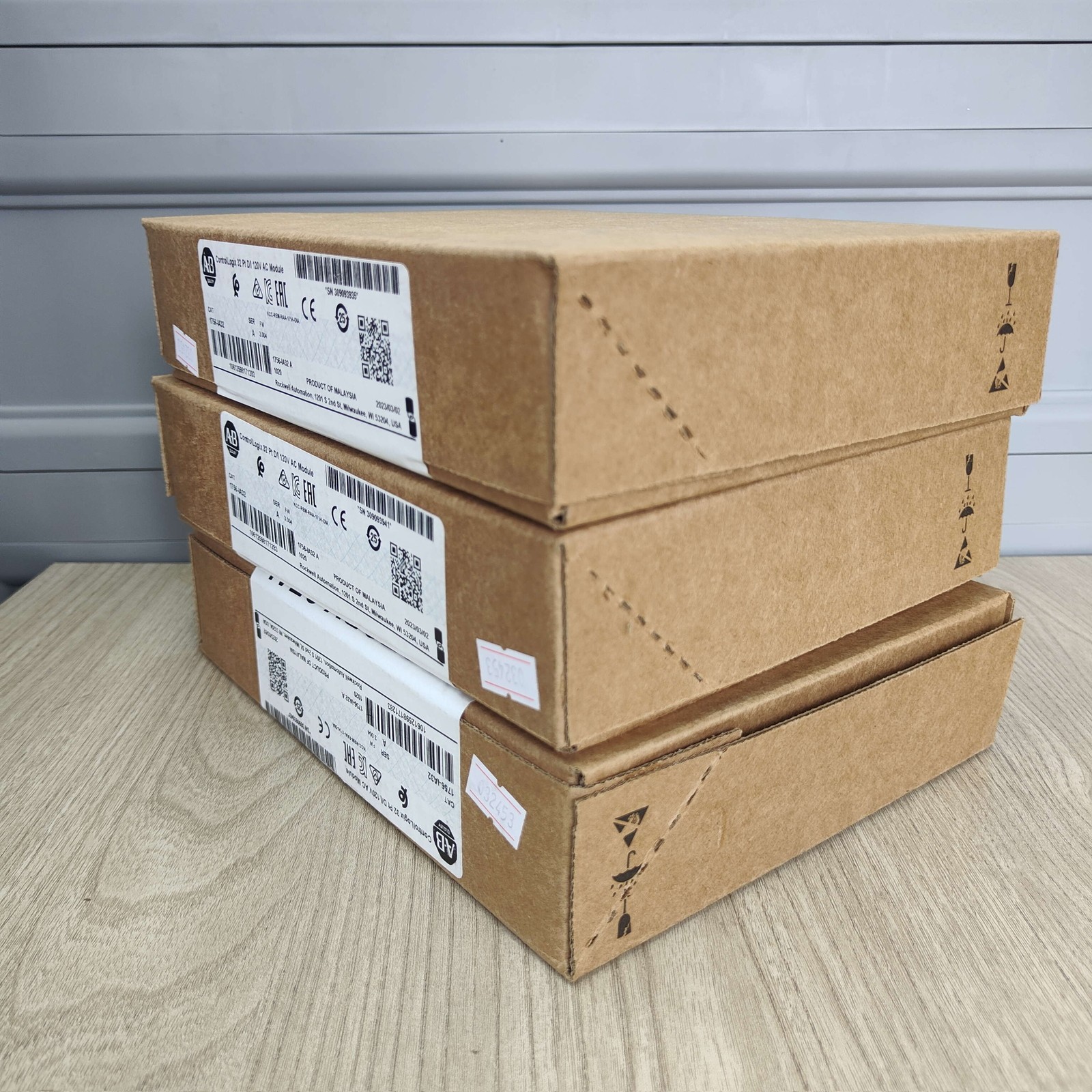 New Sealed AB 1756-IA32 ControlLogix 32-P 74-132VAC Input Module US Free Tax