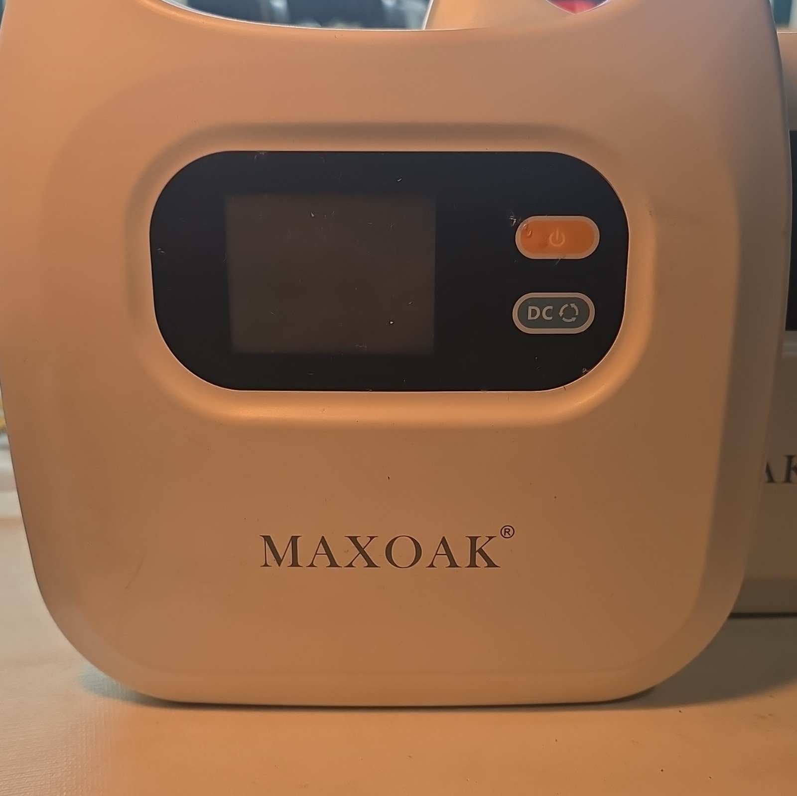 MAXOAK Model K 82500mAh Power Bank (CPAP etc) with LCD and New 24V/3A DC Charger