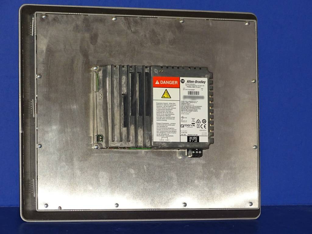 UNIT #2 2711P-T15C22D9P /A Allen Bradley PanelView Plus 7 W/ Box and Mounts