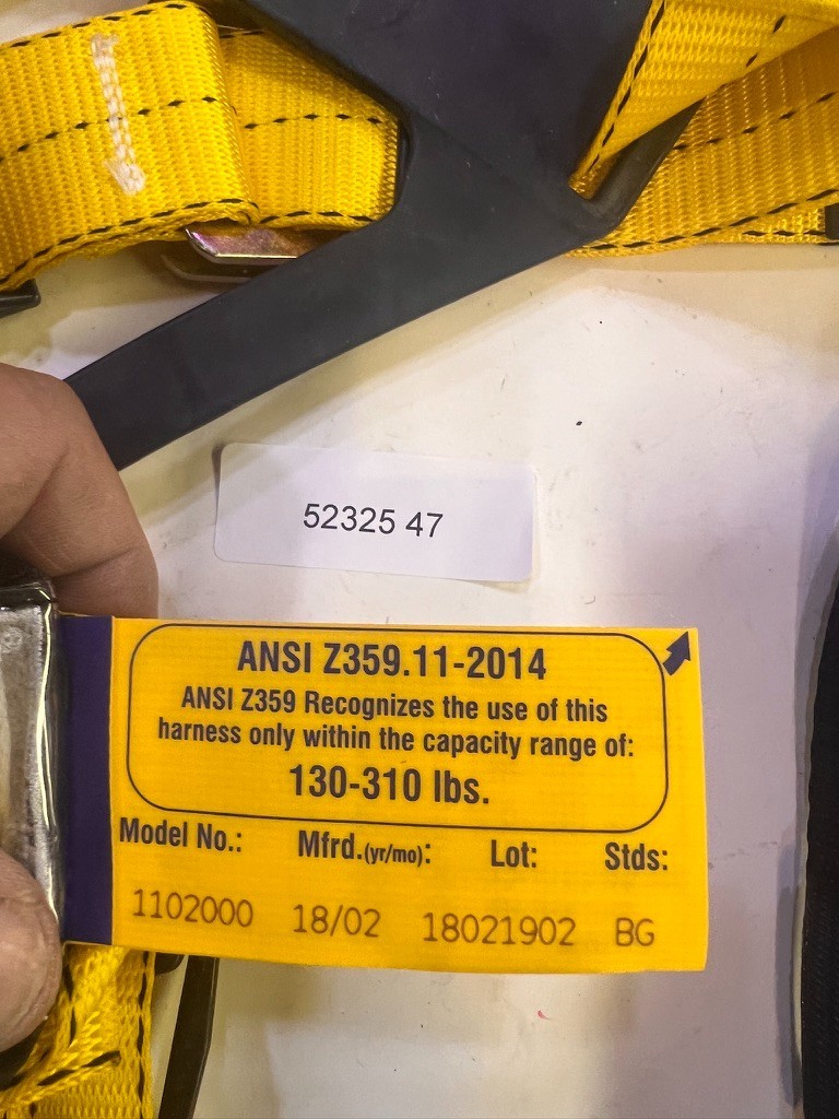 3M DBI Sala Delta Vest-Style Full Body Harness 1102000