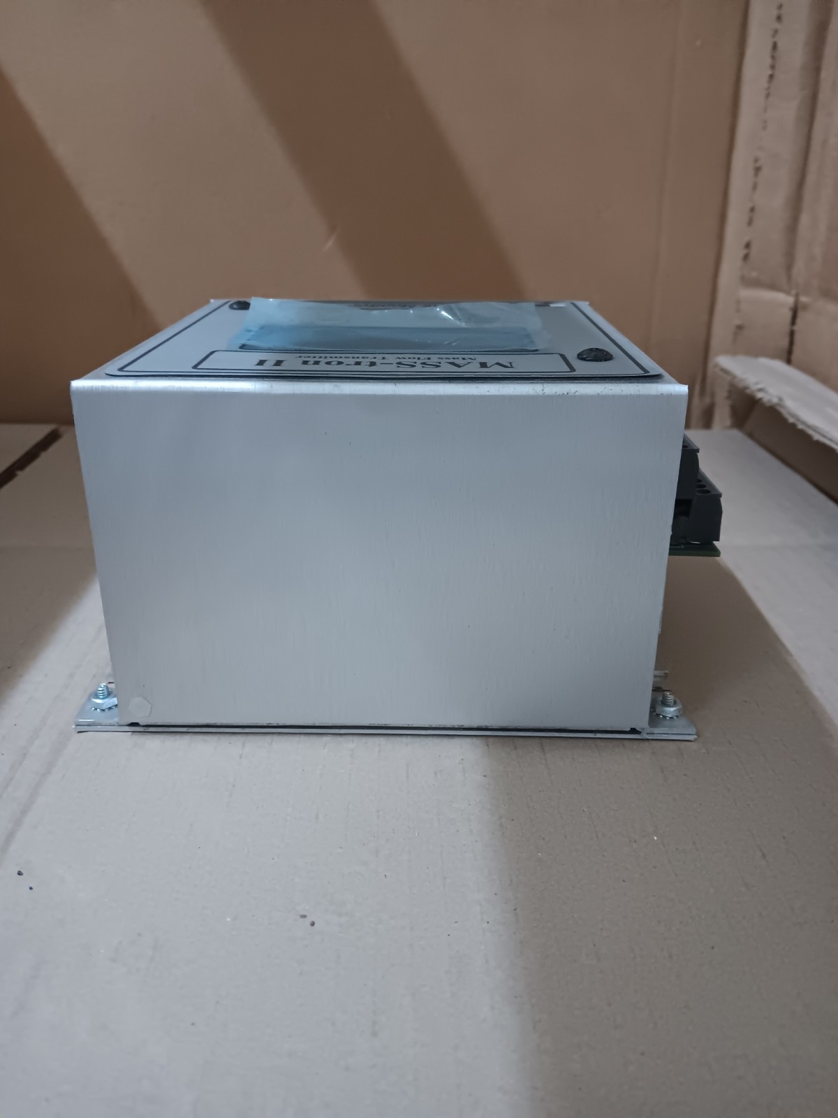 AIR MONITOR CORP MASS-TRON-II Mass Flow Transmitter 24 VAC/DC