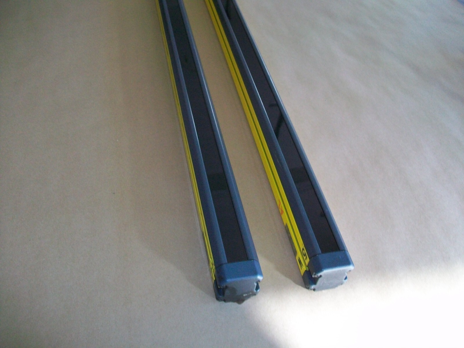 Leuze Lumiflex Light Curtain Transmitter Set CT30-1200-BH3 CT30-1200-BH5 USED