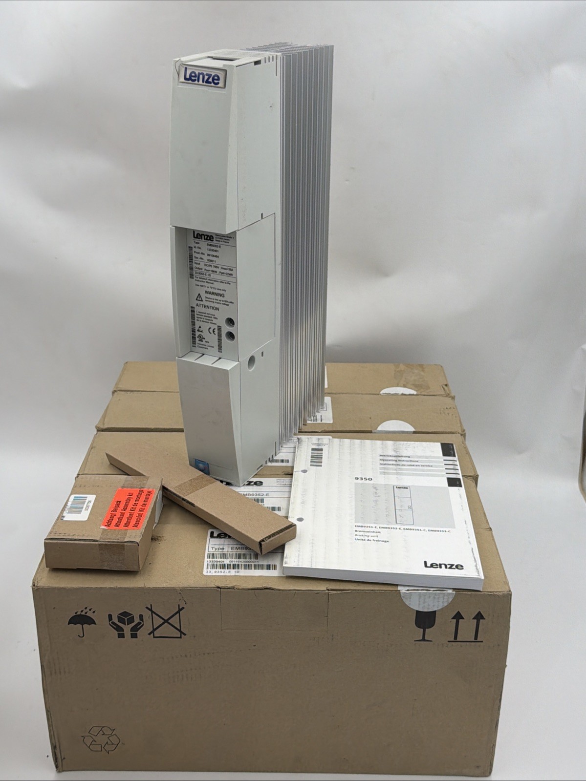 LENZE EMB9352-E BREAK-CHOPPER MODULE-FREIN+RES.EXT 13330401