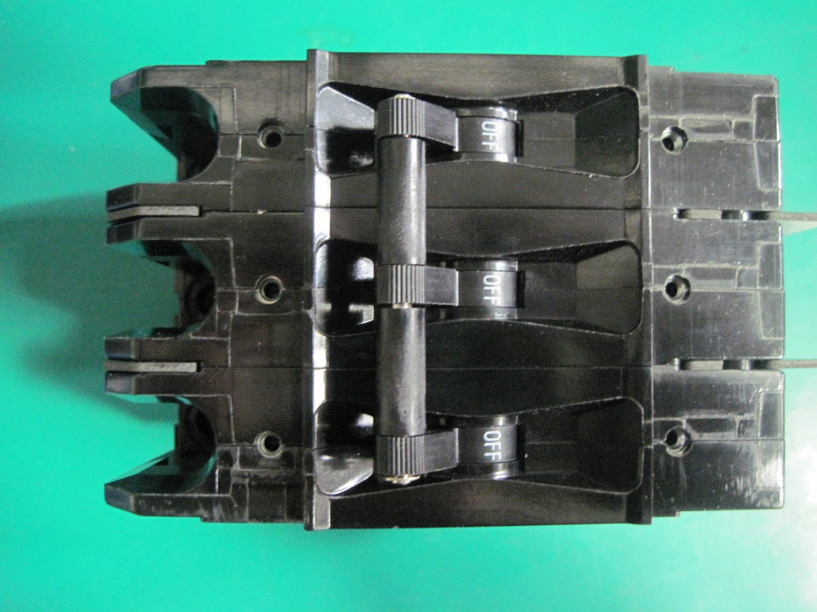 EA3-B2-24-640-2DA-GB CARLING