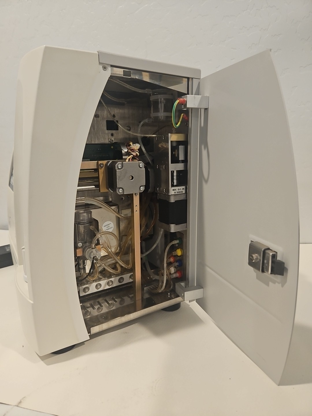 Abaxis Vetscan HM5 Hematology Analyzer