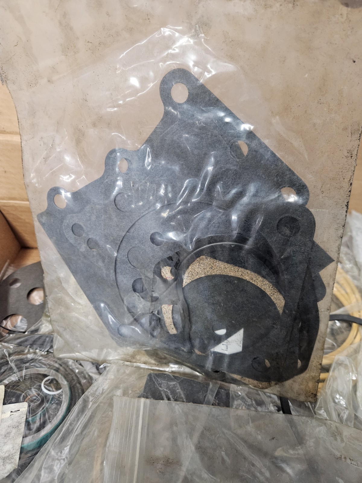 241484 Clark Dana Transmission clutch drum New With Partial Kits