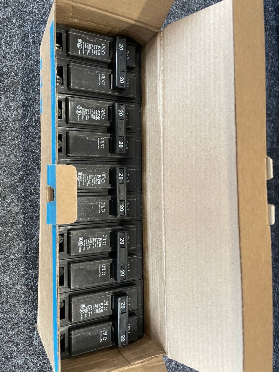 EATON BR220 BR Thermal Magnetic Circuit Breakers Qty 5