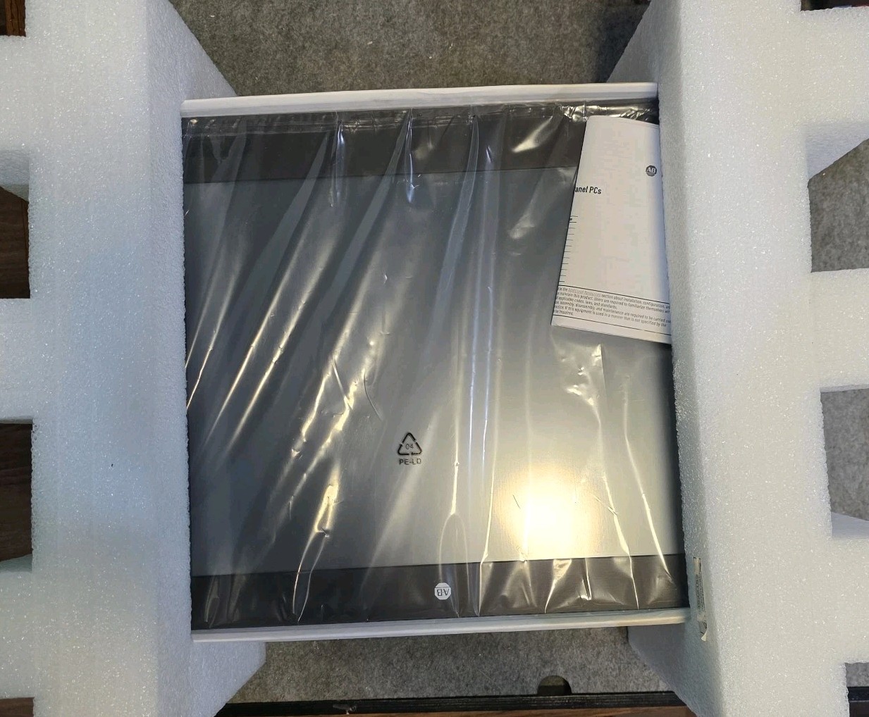 Allen Bradley Rockwell Automation 6300P-SW017 Panel PC