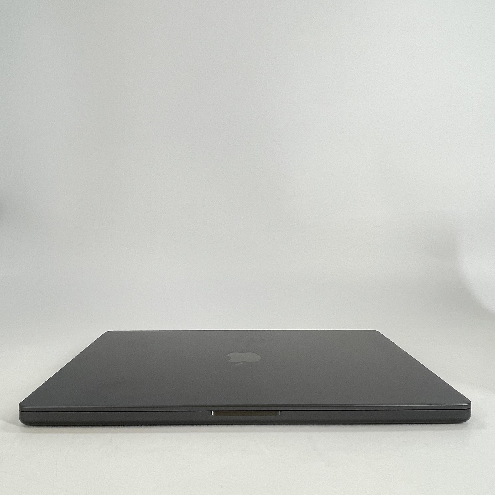 MacBook Pro 16 Black 2024 M4 Pro 14-Core CPU 20-Core GPU 24GB 512GB Dark Spot