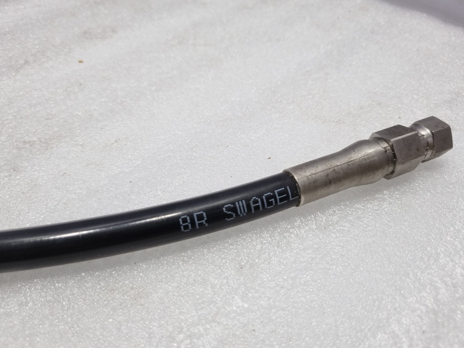 Swagelok SAE 100R8-4 Hydraulic Hose 1/4 (6.4mm) WP 5000 Psig (345 Bar)