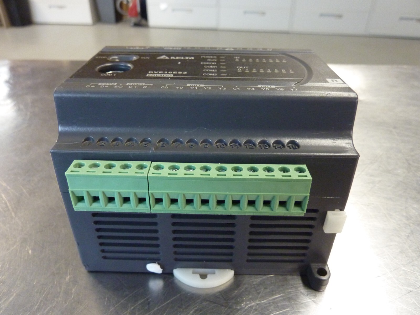 Delta DVP16ES200R PLC programmable controller (30709)
