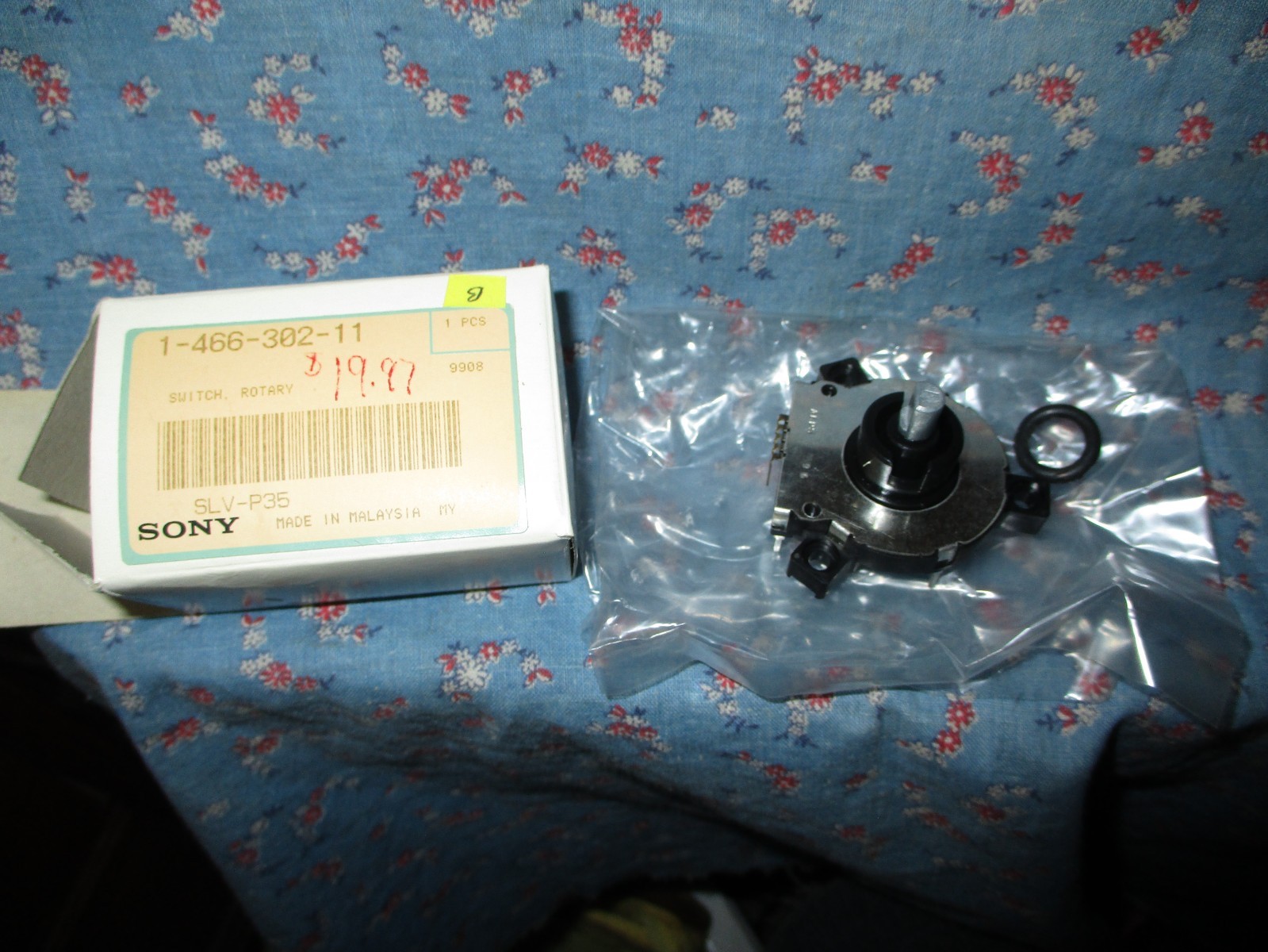 b. NOS Sony 1-466-302-11 Switch Rotary Made in Malaysia