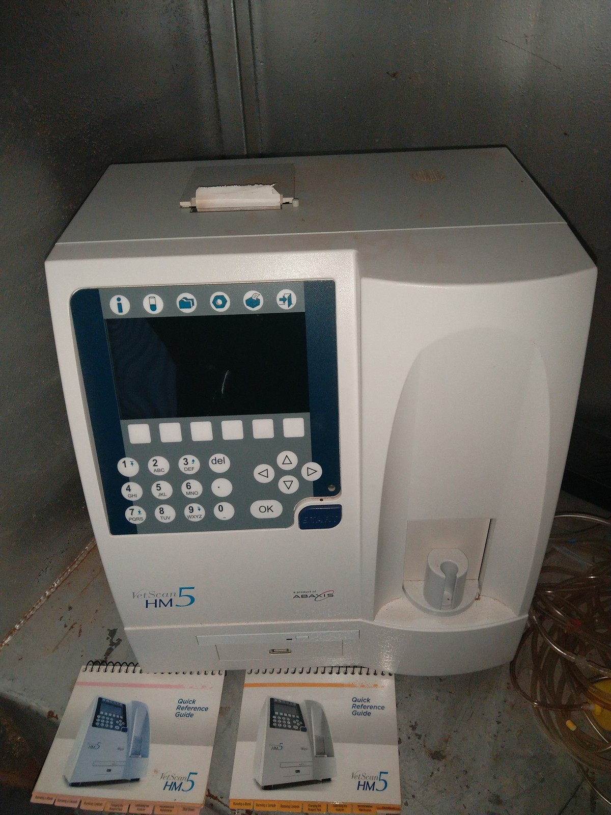 Zoetis Abaxis Vetscan HM5 Abaxis Vetscan HM5 Hematology Analyzer