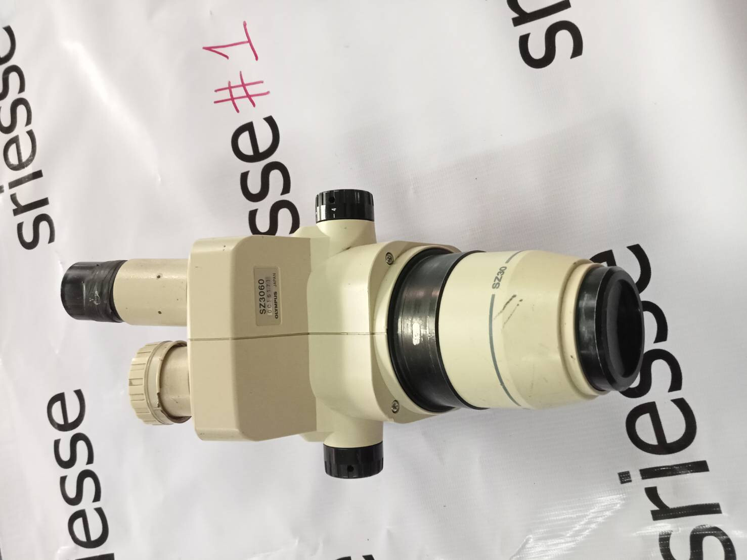 Olympus SZ30 SZ3060 Microscope .[sold as is,Incomplete equipment]