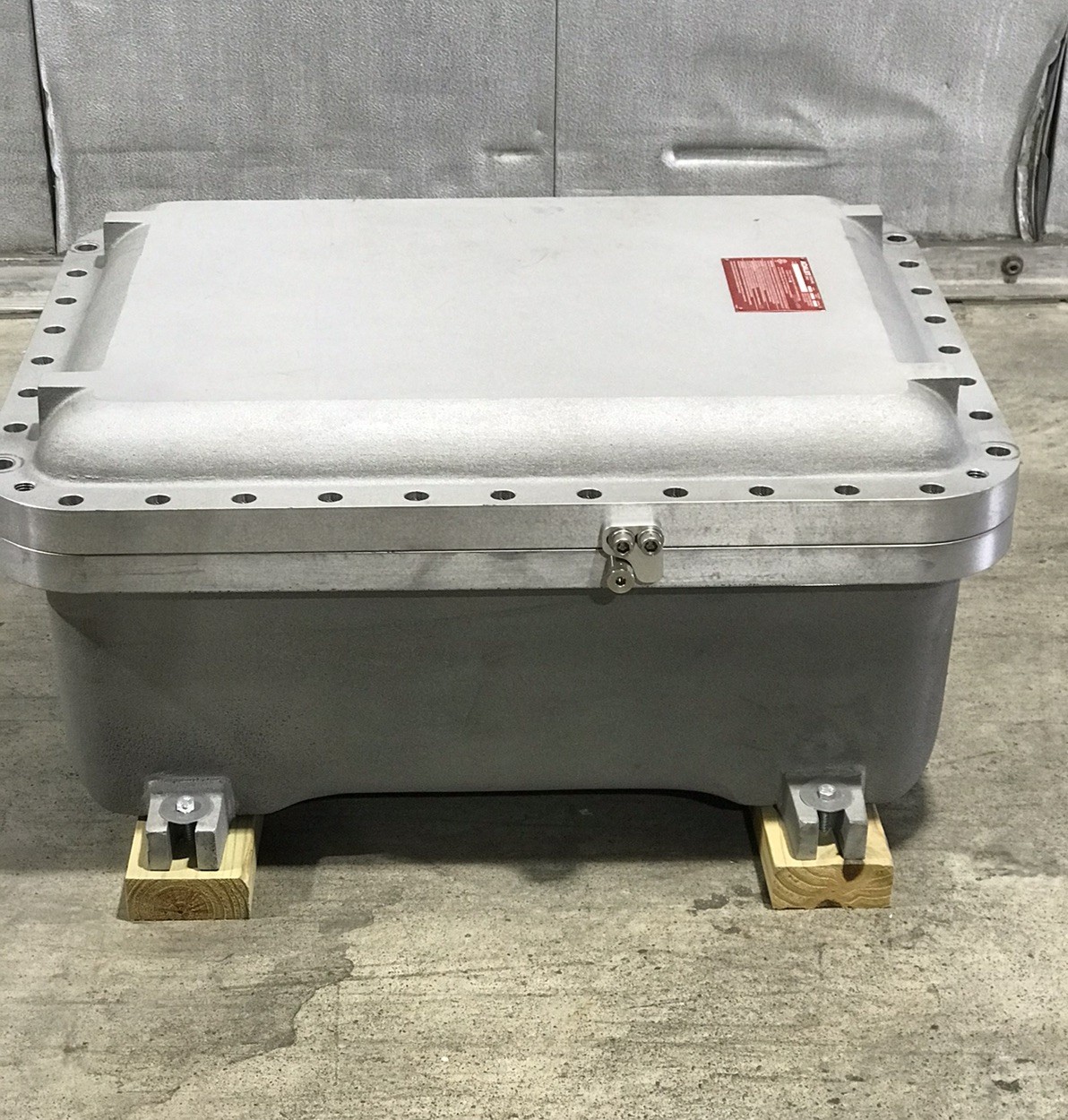 HOUSTON STOCK NEW ADALET XCE-182408-N4 EXPLOSION PROOF ENCLOSURE 18x24x8 NEMA 9