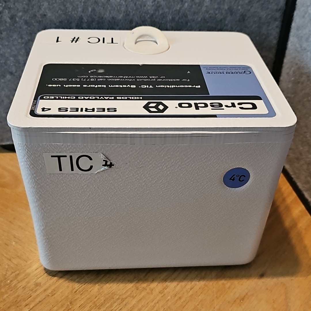 Credo Cube Series 4 Ice Pack Shipping Box GH02ATICBSEWHT482 Used Excellent