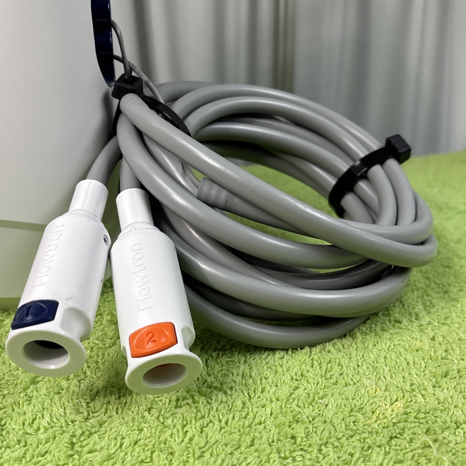Getinge Arjohuntleigh Flowtron ACS800 Pump W/ Hoses