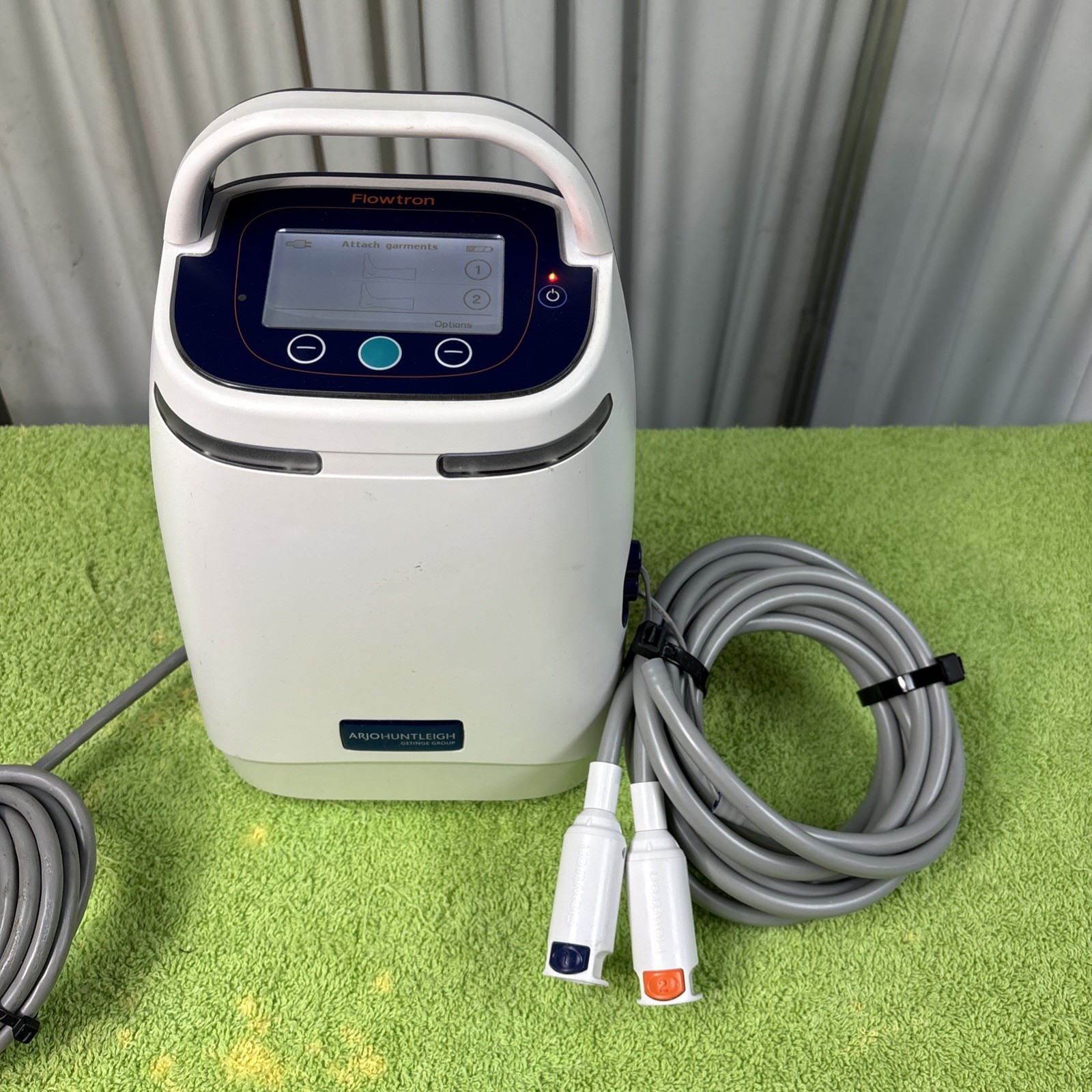 Getinge Arjohuntleigh Flowtron ACS800 Pump W/ Hoses