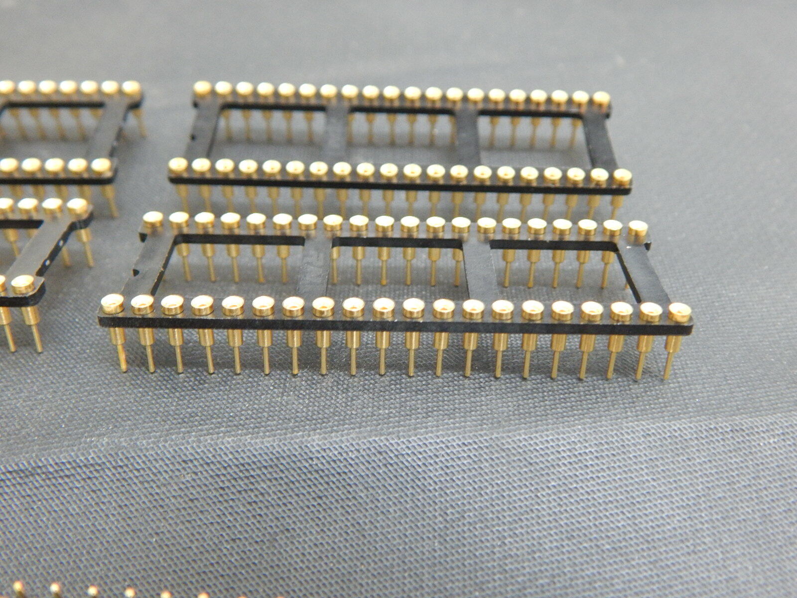 Robinson Nugent ICT-406-S-GG30 MACHINED PIN GOLD 40 PIN DIP SOCKET – LOT OF 5