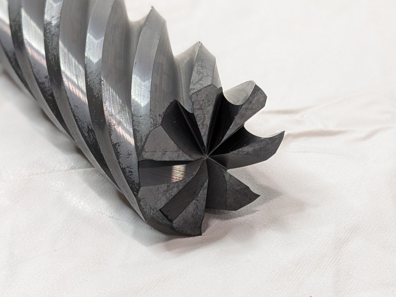 Accupro Carbide Square End Mill 1-1/4″ X 1-1/4″ X 5″ X 7-1/2″ 7FL 42527440