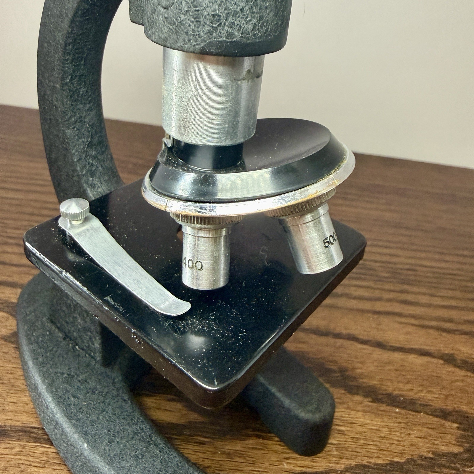 Vintage Research Mark XII No. 1930 Turret Microscope w/ Wood Case & Original Box