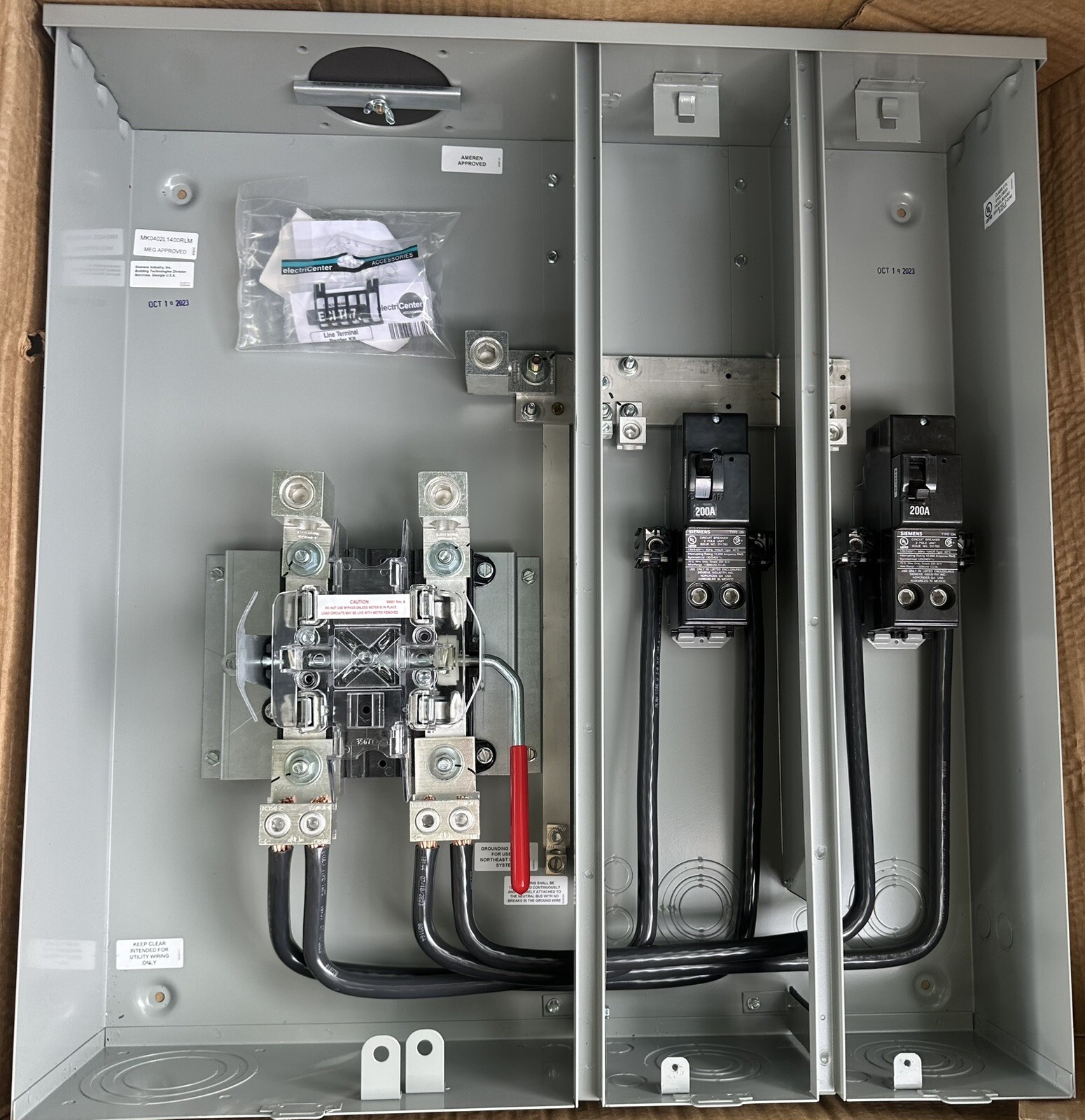 Siemens 400 Amp With Breaker 2x 200 Disconnect Meter Socket MK0402L1400RLM New