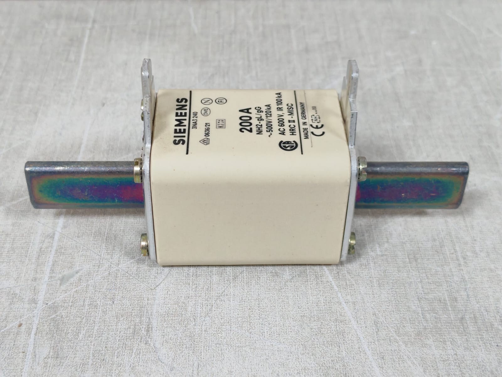 LOT 2PCS SIEMENS 3NA3240 LV-HRC-FUSE LINKS 200A